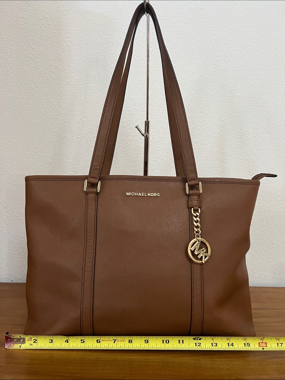 Michael Kors big brown saffiano leather business/shopper tote & dust bag